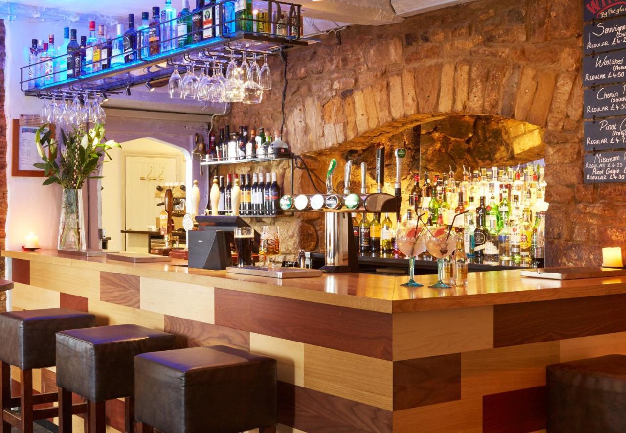 The Deddington Arms Hotel Buitenkant foto