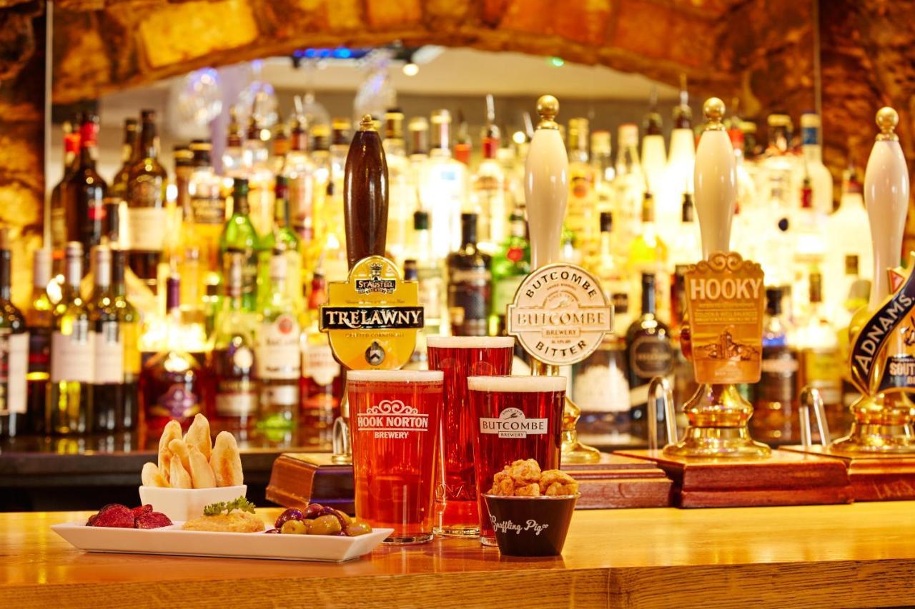 The Deddington Arms Hotel Buitenkant foto