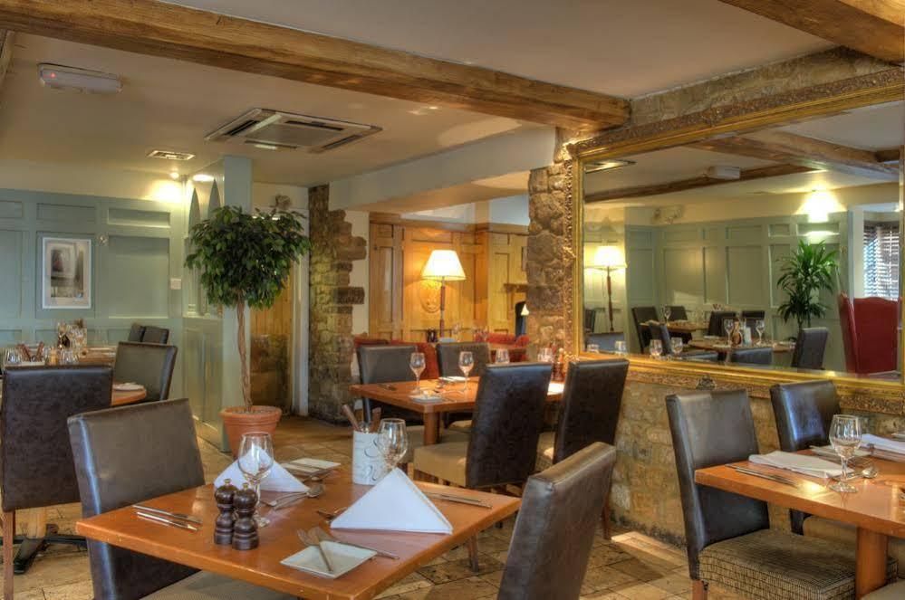 The Deddington Arms Hotel Buitenkant foto