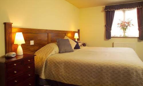 The Deddington Arms Hotel Buitenkant foto
